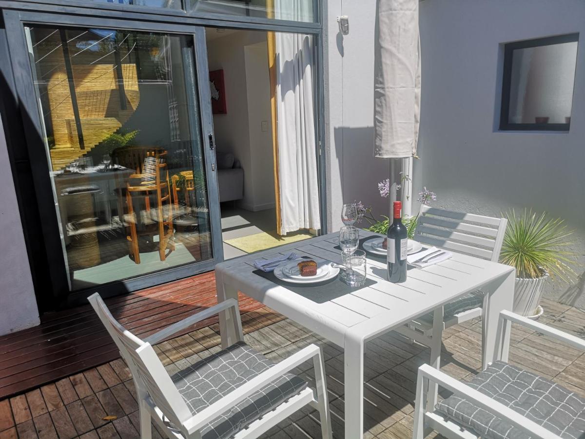 Cape White Villa Crawley エクステリア 写真