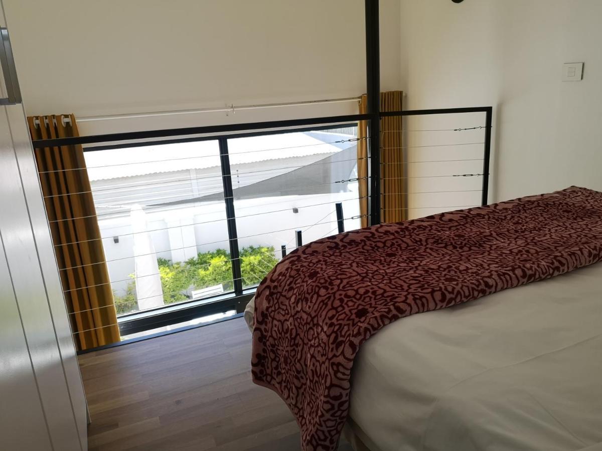 Cape White Villa Crawley エクステリア 写真