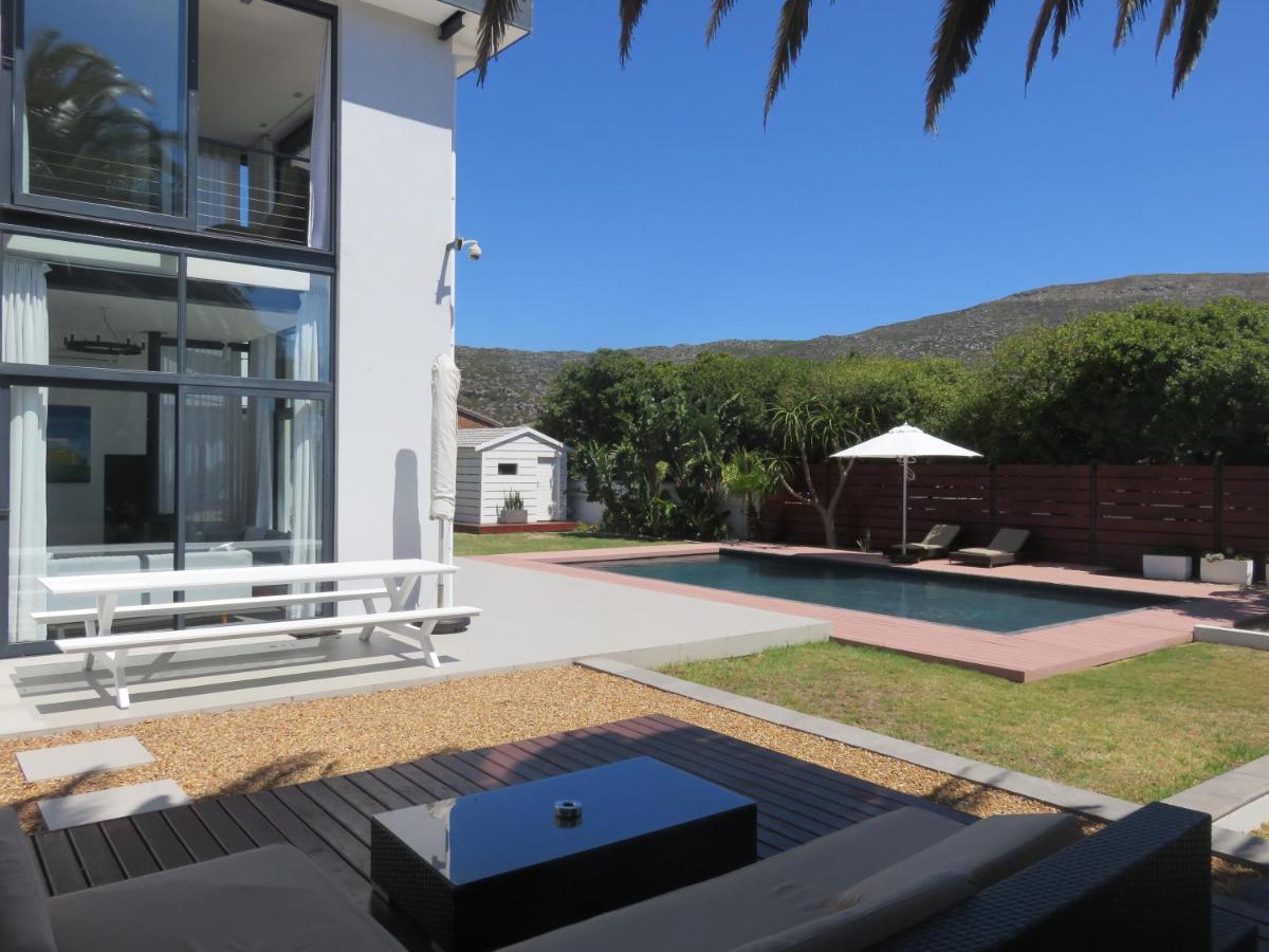 Cape White Villa Crawley エクステリア 写真