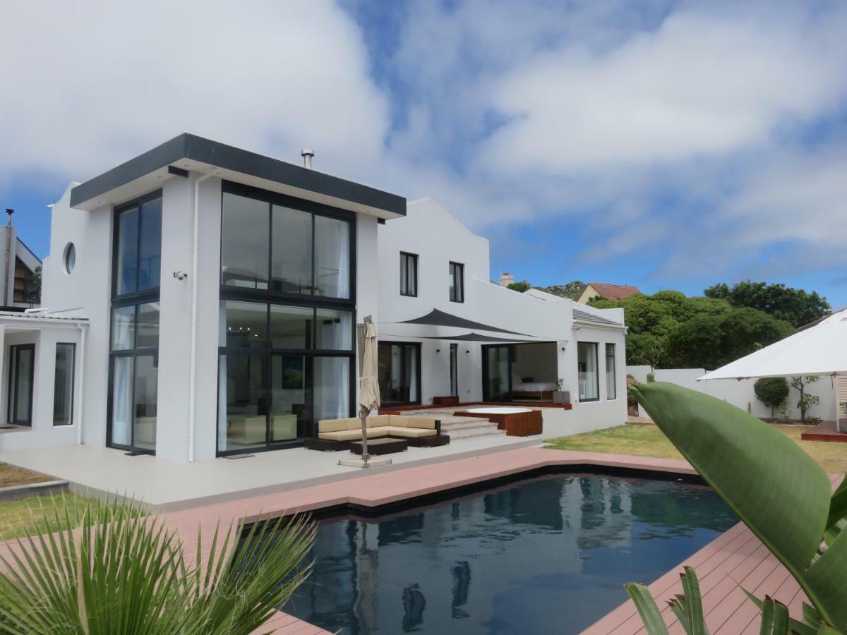Cape White Villa Crawley エクステリア 写真